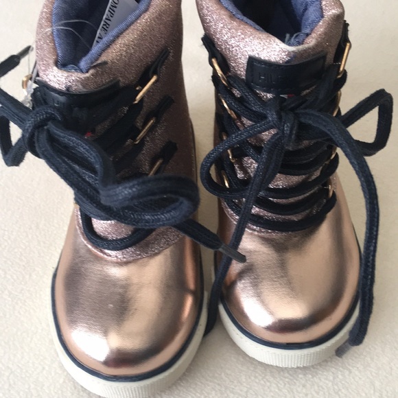 New Tommy Hilfiger rose gold boots/shoes sz 8 - Picture 3 of 4